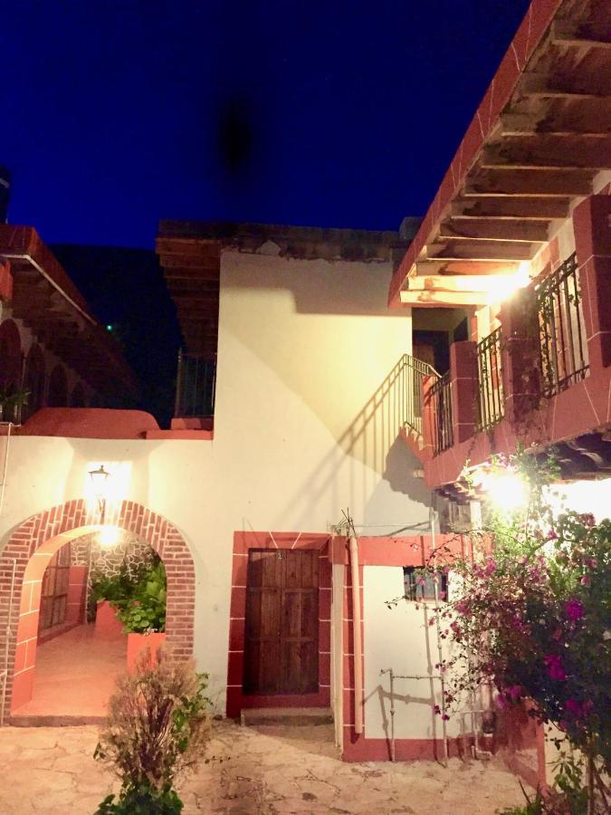 Hotel Hacienda Encantada Real de Catorce Exteriör bild