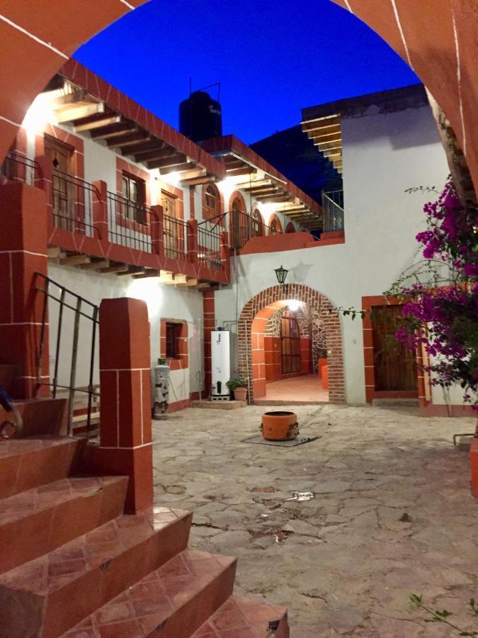Hotel Hacienda Encantada Real de Catorce Exteriör bild